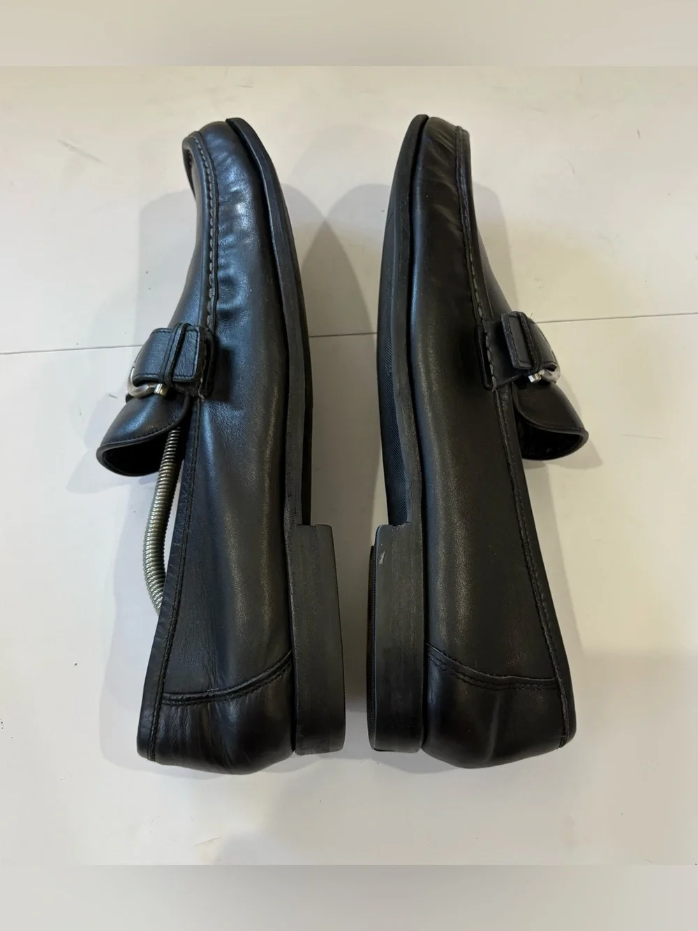 Salvatore Ferragamo Men’s Approx 10.5 Black Leather Gancini Buckle Loafers Italy